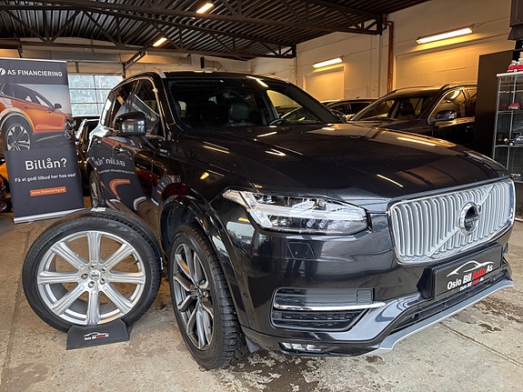 Volvo XC90 3 of 30