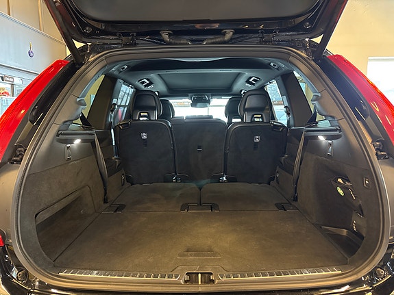 Volvo XC90 9 of 30