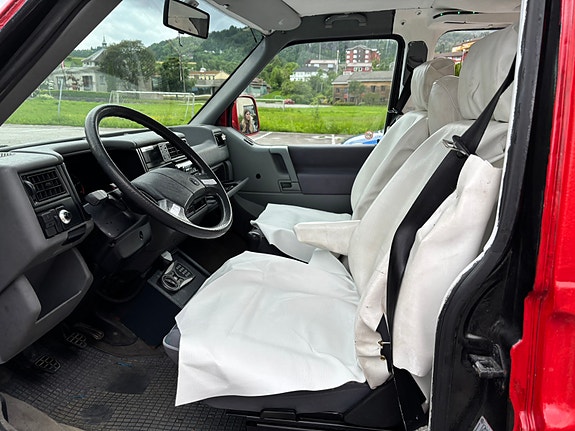 Volkswagen Multivan 7 of 8