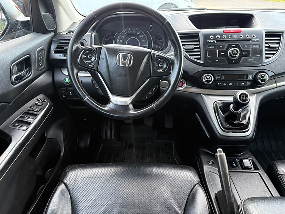 Honda CR-V 13 of 30