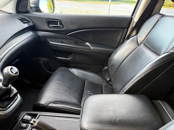 Honda CR-V 26 of 30