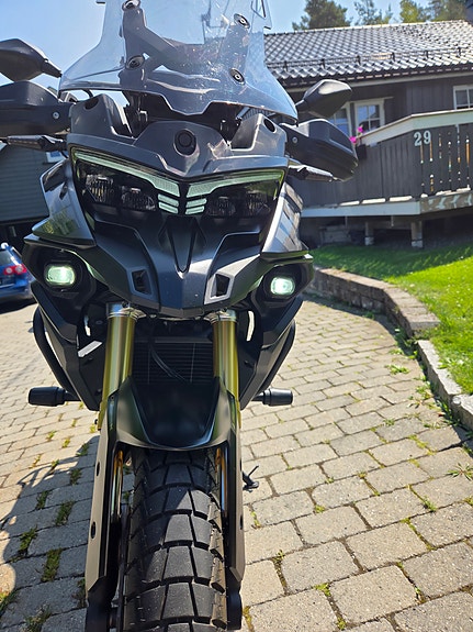 VOGE DS525X black knight 8 of 16