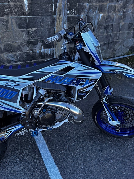 Husqvarna TE 300i 4 of 5