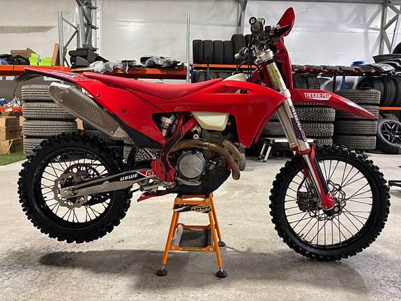 GasGas EC 250F 3 of 5