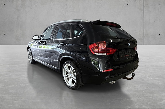BMW X1 4 of 15