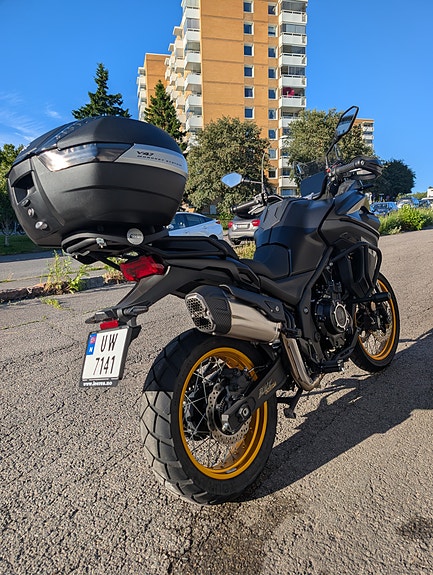 VOGE DS525X 2 of 5