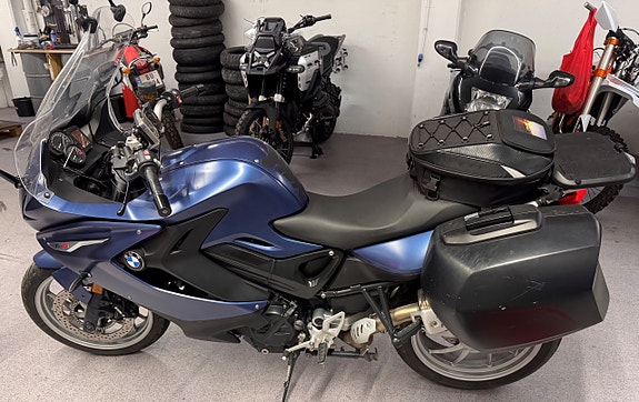 BMW F 800 GT 2 of 3