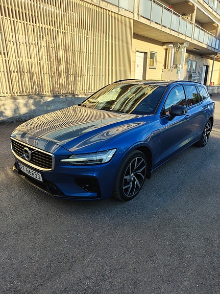 Volvo V60 3 of 5