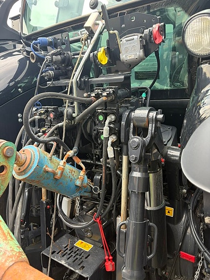 Deutz Fahr 6185 Warrior 20 of 30