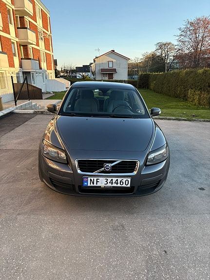 Volvo C30 2 of 5