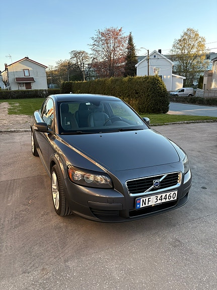 Volvo C30 3 of 5
