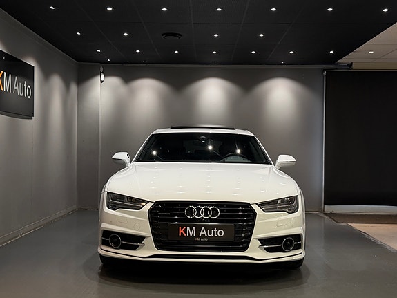 Audi A7 2 of 5