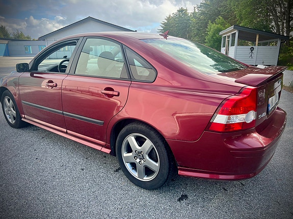 Volvo S40 4 of 5