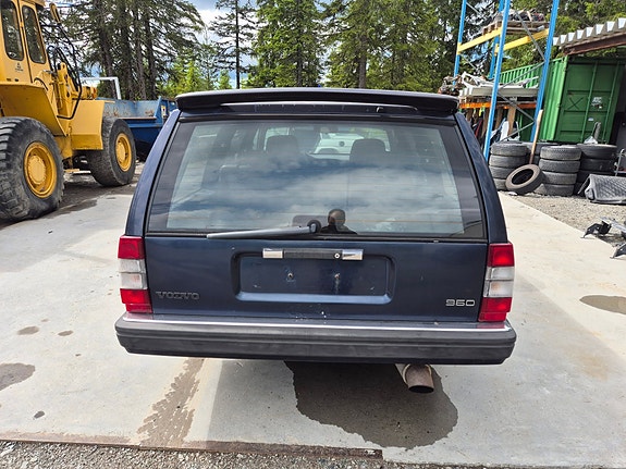 Volvo 960 4 of 5