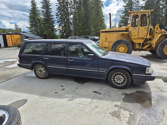 Volvo 960 2 of 5