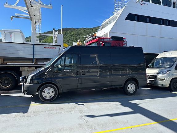 Ford Transit 3 of 5