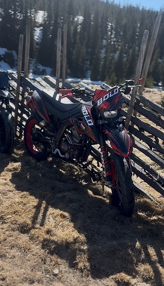 Aprilia SX 125 Super Motard 3 of 4