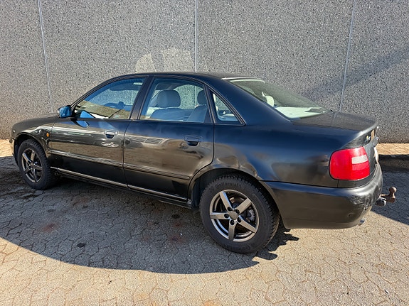 Audi A4 15 of 30