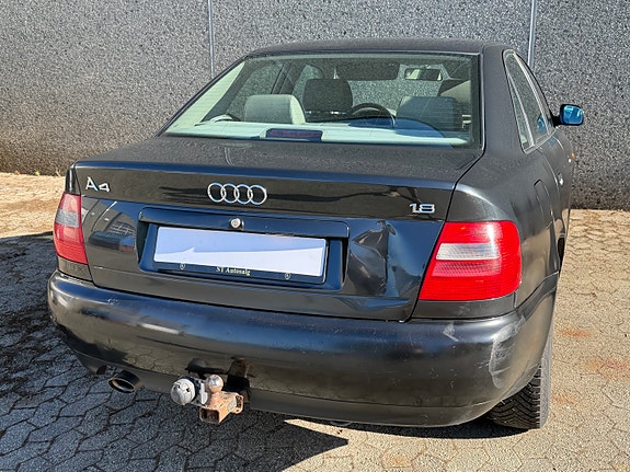 Audi A4 14 of 30