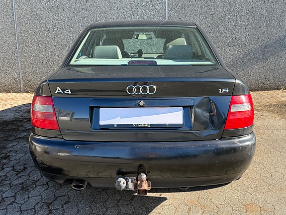 Audi A4 13 of 30