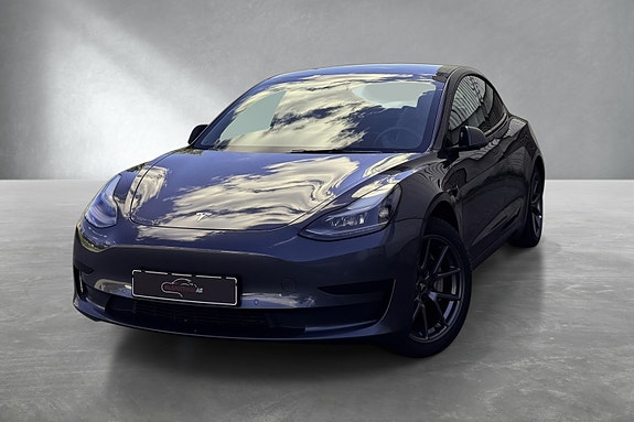 Tesla Model 3 2 of 14