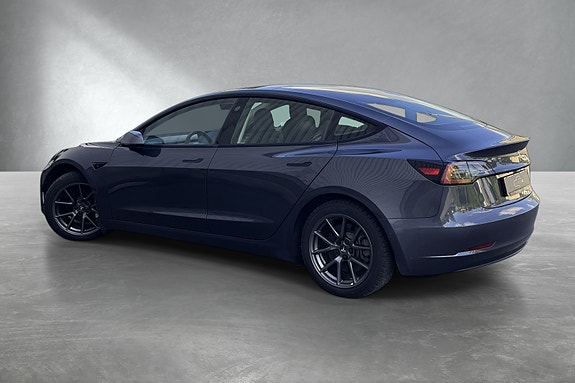 Tesla Model 3 6 of 14