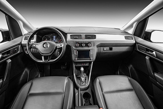 Volkswagen Caddy Maxi 16 of 30