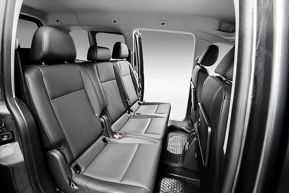 Volkswagen Caddy Maxi 13 of 30