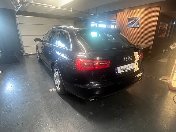 Audi A6 4 of 5