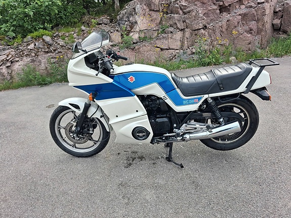 Suzuki GSX 1100ES 6 of 7