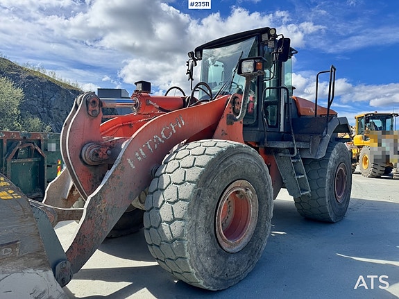 Hitachi ZW310 Hjullaster m/ Skuffe og Pallegafler - 7200 timer! SE VIDEO 11 of 30