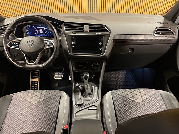 Volkswagen Tiguan 17 of 23