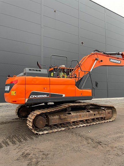 Doosan DX255-LC-5 3 of 5