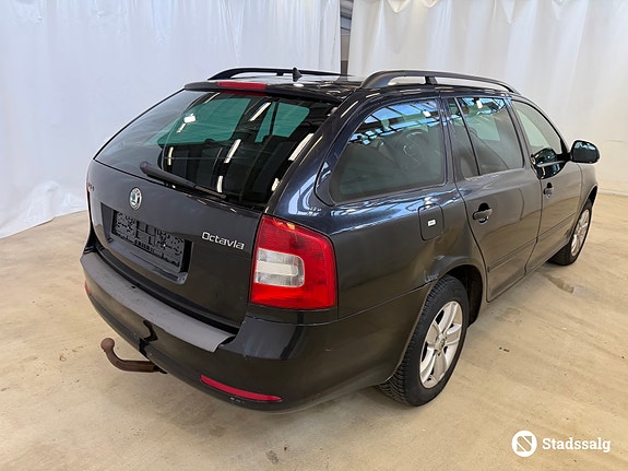Skoda Octavia 7 of 10