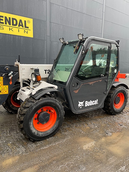 Bobcat T2250 4 of 5