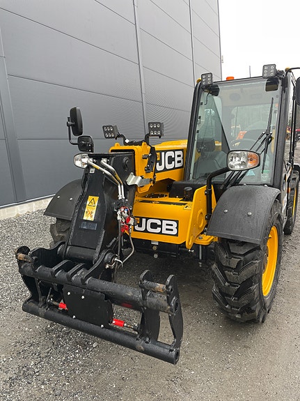 JCB 525-60 4 of 5
