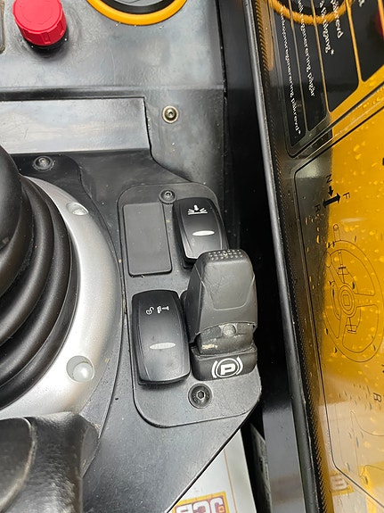 JCB 525-60 20 of 23