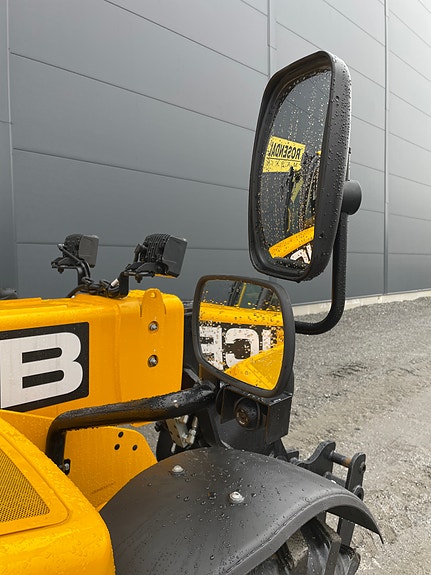 JCB 525-60 14 of 23