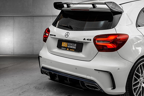 Mercedes-Benz A45 4 of 30
