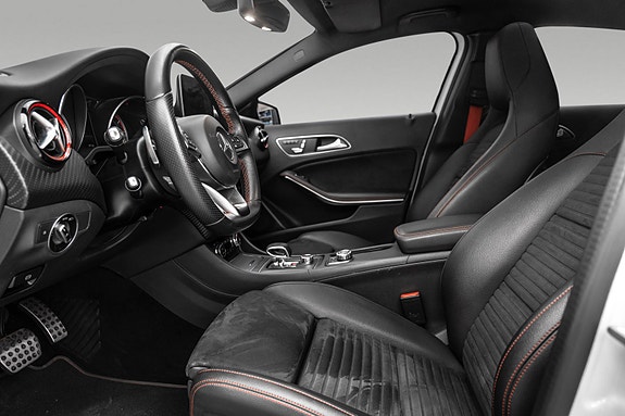 Mercedes-Benz A45 17 of 30