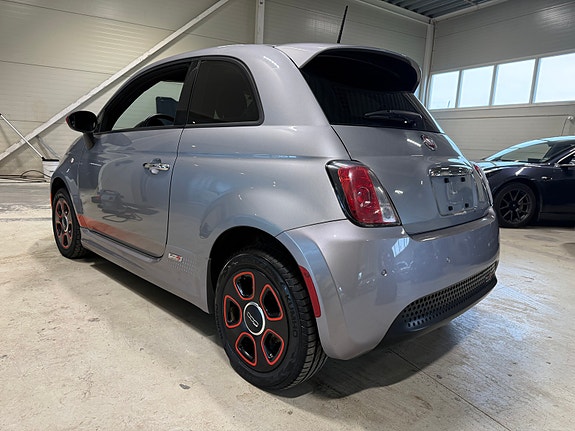 Fiat 500e 3 of 5