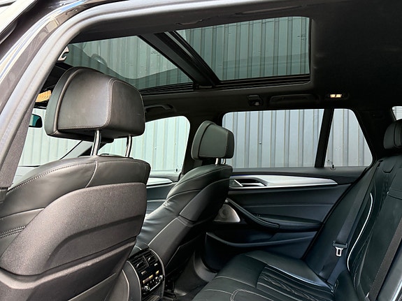 BMW M550d 14 of 30