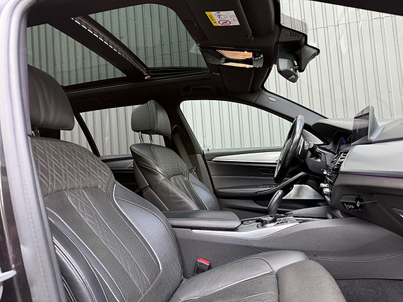 BMW M550d 23 of 30