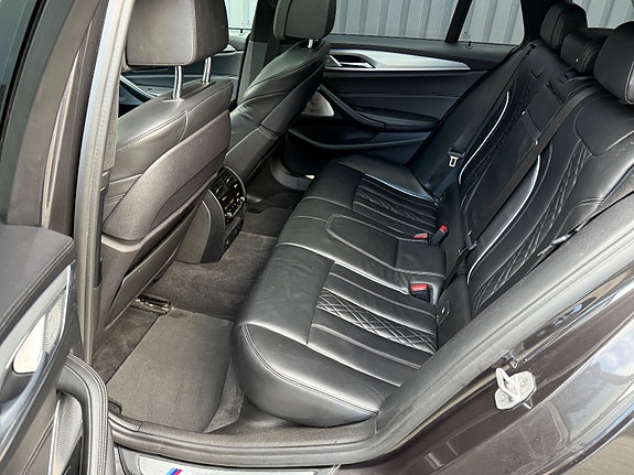 BMW M550d 13 of 30