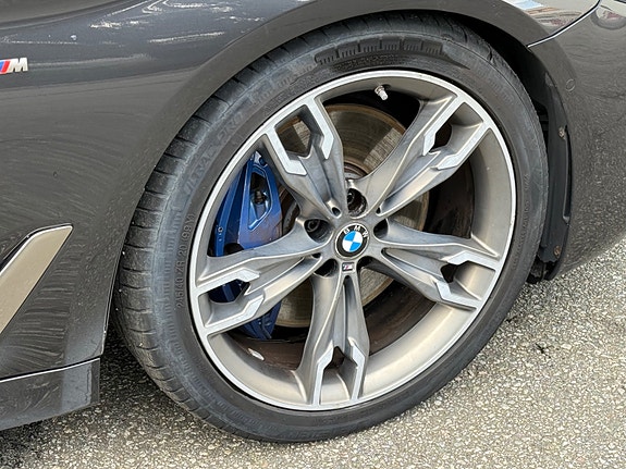 BMW M550d 30 of 30