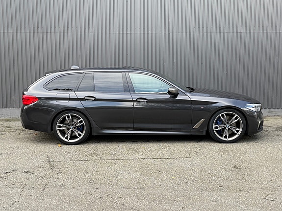 BMW M550d 6 of 30