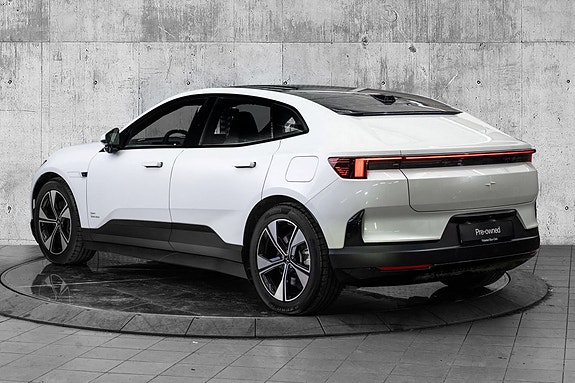 Polestar 4 5 of 5