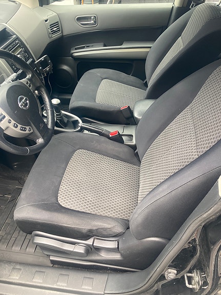 Nissan X-Trail 9 of 19