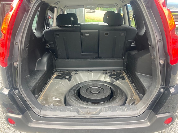 Nissan X-Trail 17 of 19