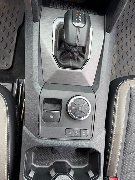 Volkswagen Amarok 24 of 30